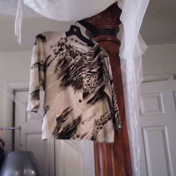 Blouse - Picture 4 of 4